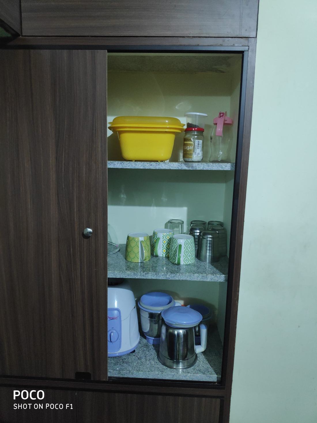 Kitchen Storage & Appliances